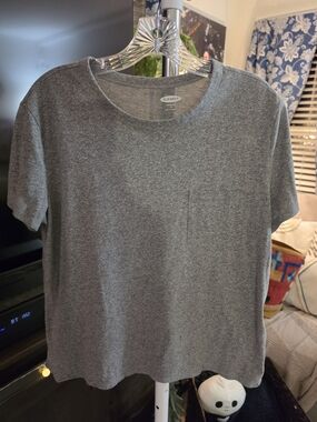 Old Navy Women's Gray Short-Sleeve Crewneck Tee